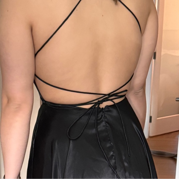 Sherri Hill Prom Dress - Picture 4 of 8